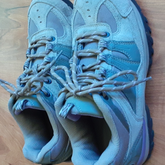 Women's hiking shoes - Picture 2 of 6